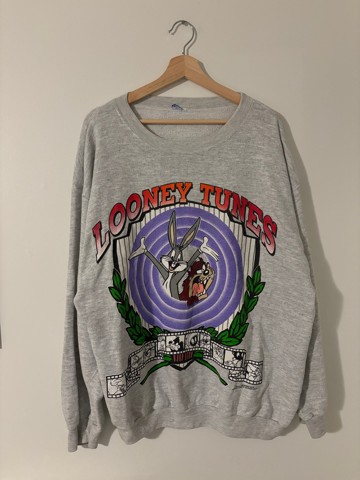 Vintage 1993 Looney Tunes Warner Bros Crewneck